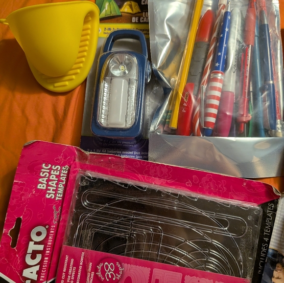 Random Bundle Of Stuff AS IS - Picture 3 of 6